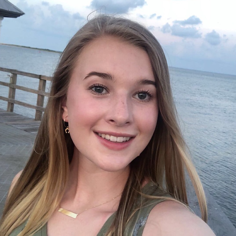 Meet your Posher, Jennifer